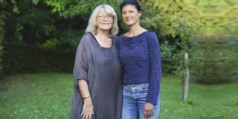 ist sahra wagenknecht mutter?